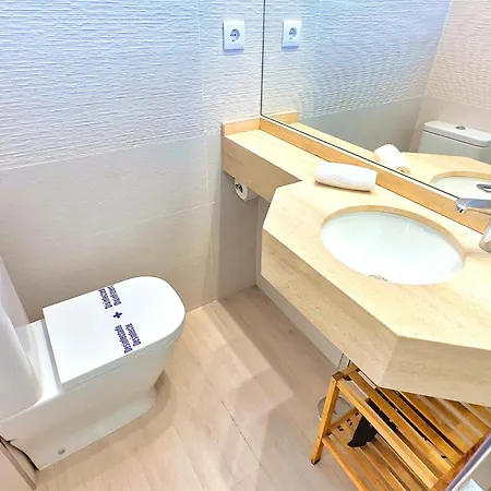 Great Beachfront Center Neptuno Building Ninth Floor ماربيا