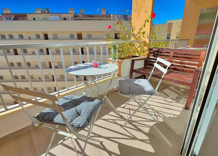 Great Beachfront Center Neptuno Building Ninth Floor Apartment Marbella