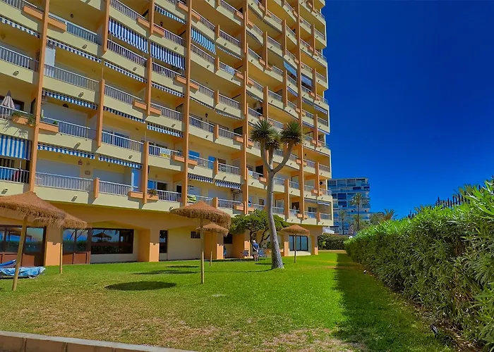Great Beachfront Center Neptuno Building Ninth Floor 아파트