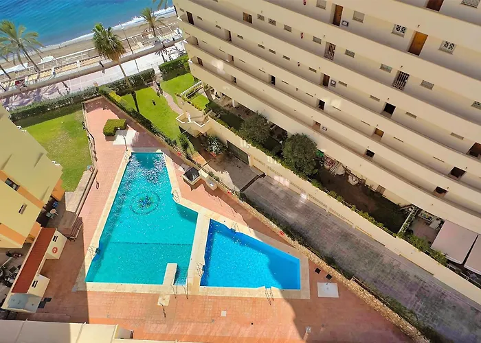 Great Beachfront Center Neptuno Building Ninth Floor 아파트