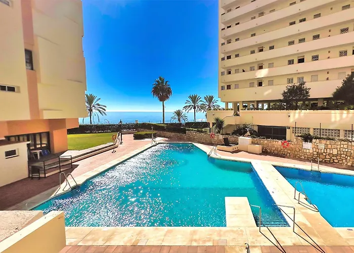 Great Beachfront Center Neptuno Building Ninth Floor 아파트